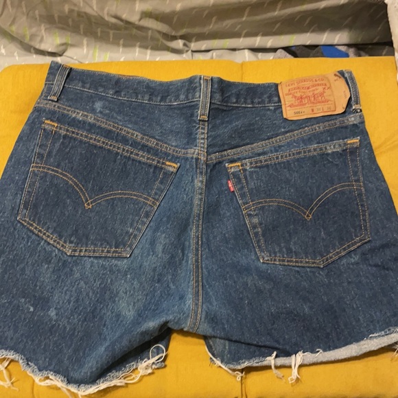 Vintage Levi’s shorts - Picture 7 of 7